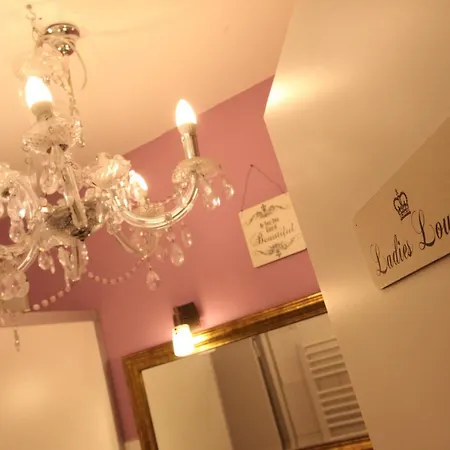 Old Kings Hostel By #Feelsliketravel - Small Cozy Home-Vibe Stay *