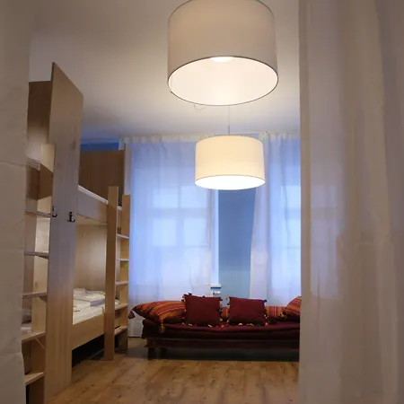 Old Kings Design 호스텔 *