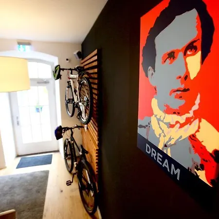 Old Kings Design 호스텔 *